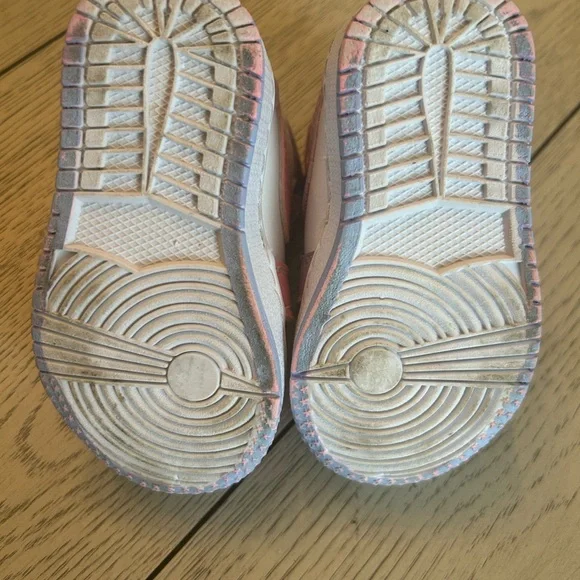 Toddler Pink Purple Nike shoes Minnie Mouse - Picture 4 of 4